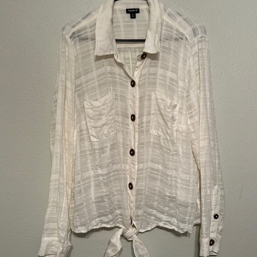 Torrid long sleeve button up